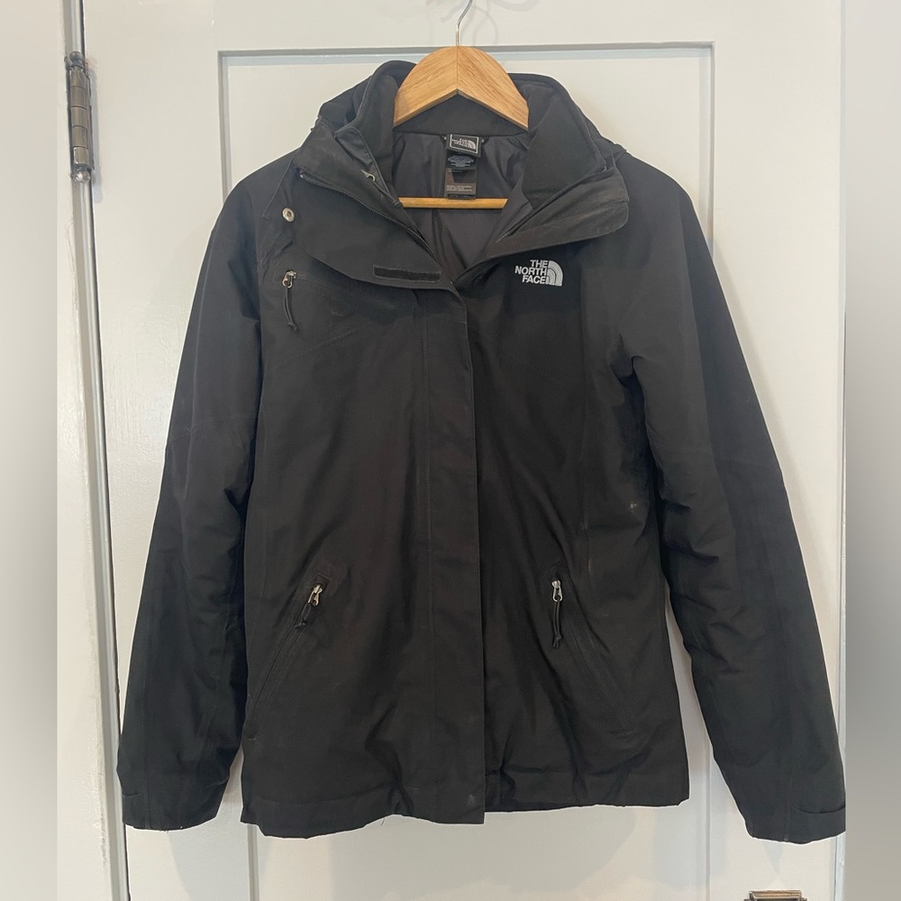North Face HyVent Winter Jacket - Women’s Small